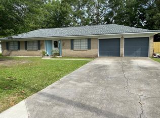 2804 Nina Dr, Picayune, MS 39466