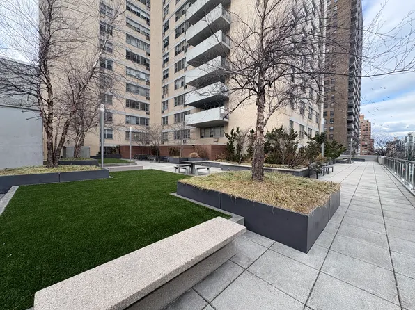 100 West 93rd Street 24G image 25 of 25