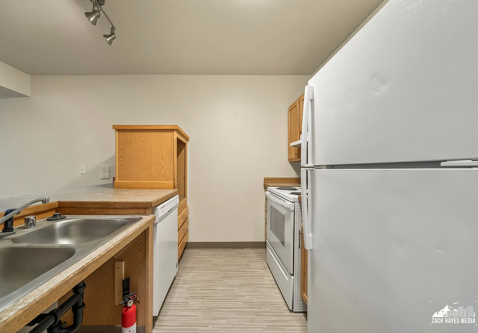 4611 Juneau Street — Photo 4