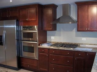 450 Green Bay Rd FL 2, Kenilworth, IL 60043