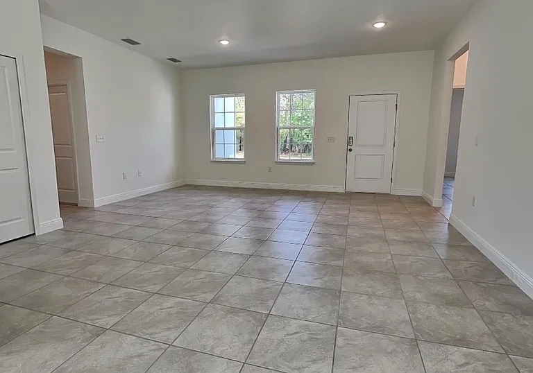 560 Marion Oaks Blvd — Photo 6