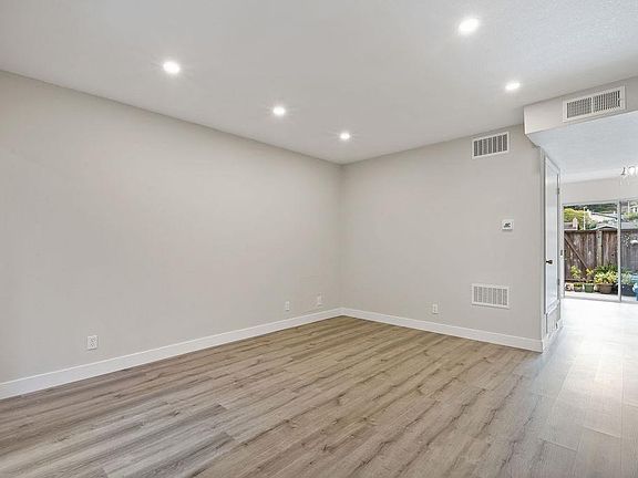 3rd image of 1199 Oddstad Blvd