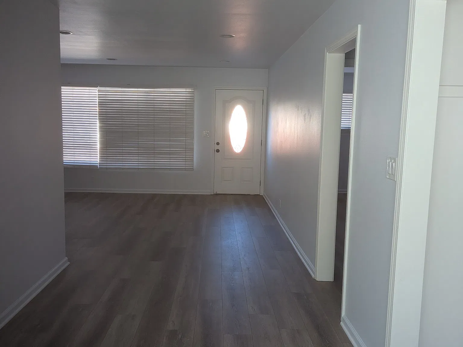 4 bed, 1244 sqft, $3,700 — Photo 3