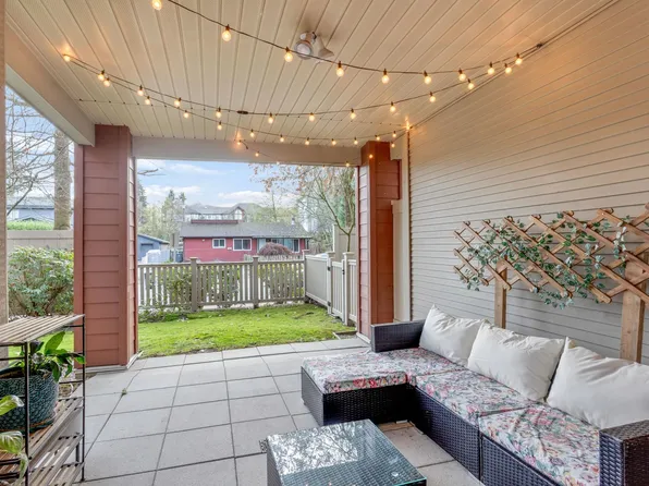 15385 101a Ave #102, Surrey, BC V3R 0B4