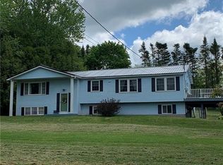 1554 Tracy Dr, Skaneateles, NY 13152