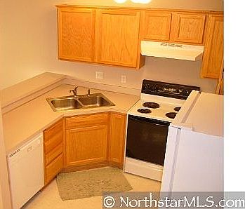 2nd image of 554 Aqua Cir