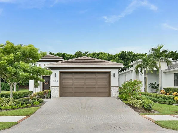 528 SE Fascino Circle SE, Port St Lucie, FL 34984