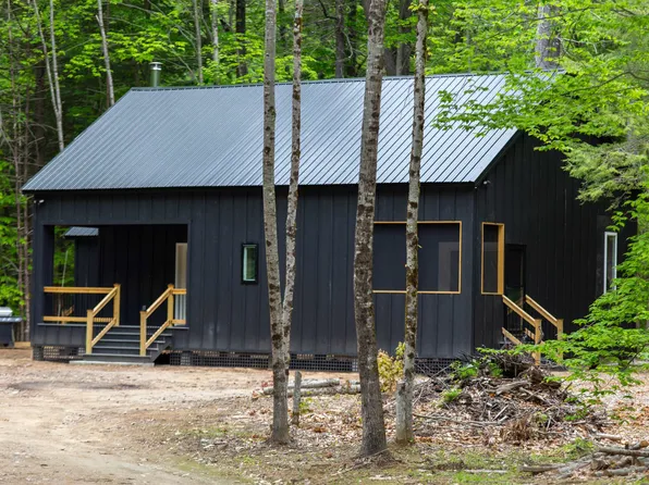 1717 Depot Road, Tamworth, NH 03886