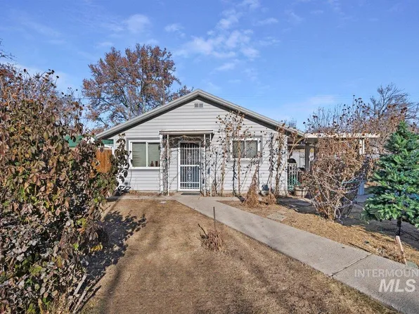 1621 9th Ave E, Twin Falls, ID 83301