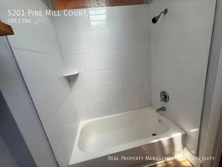 5201 Pine Mill Ct — Photo 8