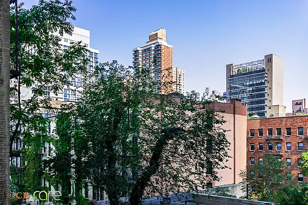 Sold by Rich Associates Real Estate LLC | media 4