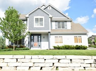 2201 Deer Path, Waukesha, WI 53189