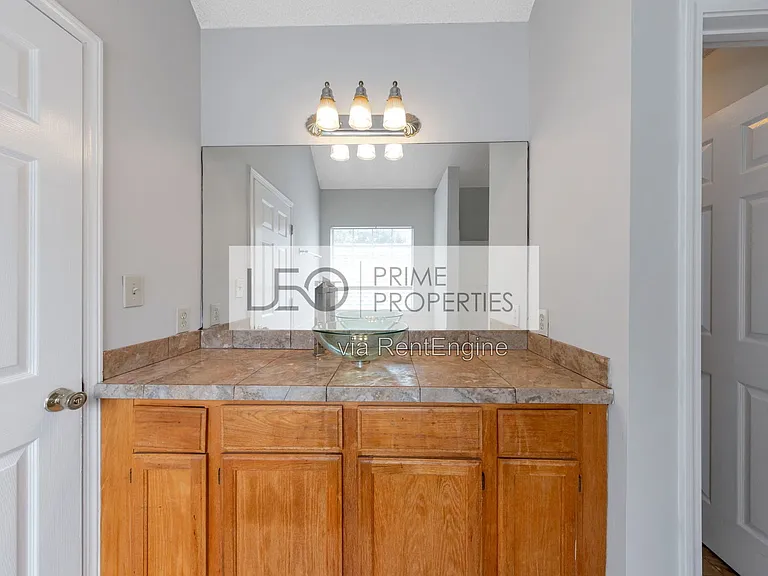 1072 Victory Dr SW — Photo 19