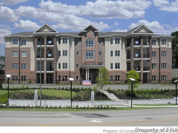 220 Hugh Shelton 201 Loop, Fayetteville, NC 28303