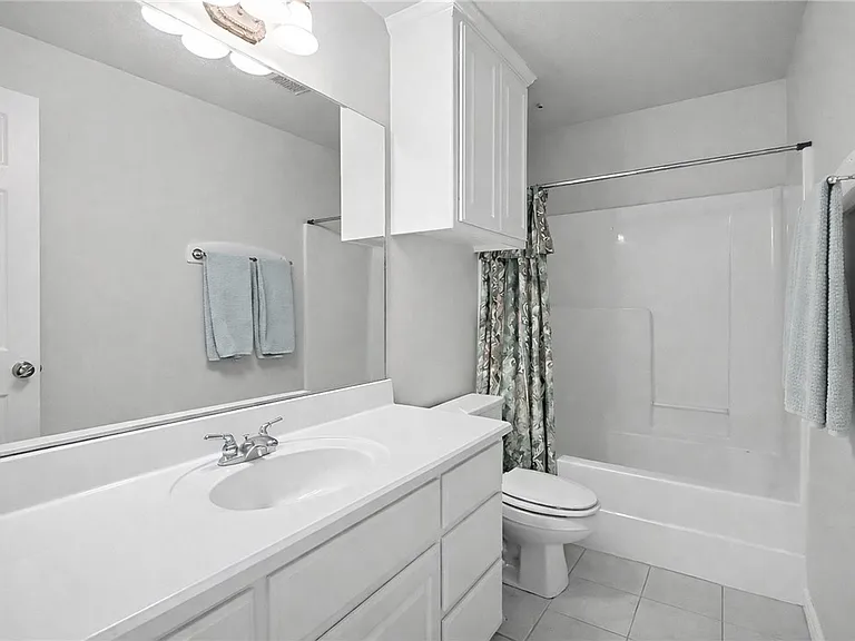 111 Karten Ln — Photo 5