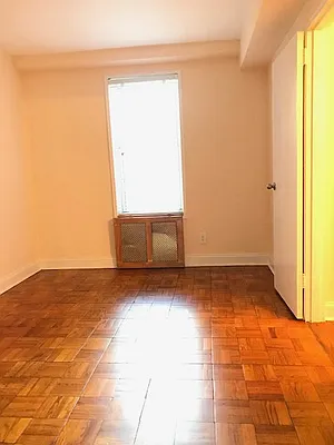 Rented by Kew Forest Realty Inc | media 21