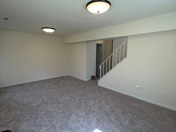 3rd image of 1630 Heritage Hill Dr
