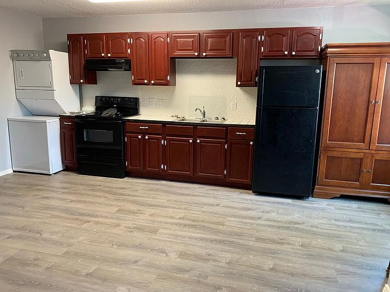 1st image of 7616 Carver Ave #A