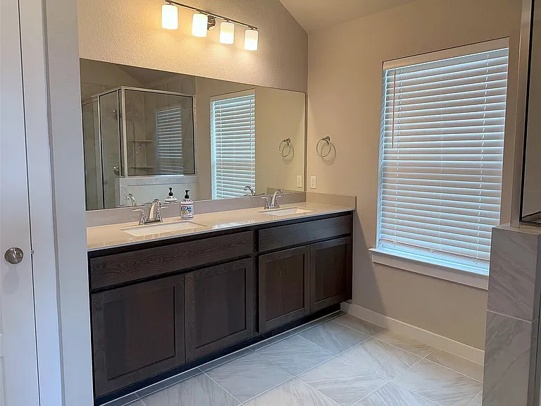 150 Patrick Herndon Dr — Photo 13