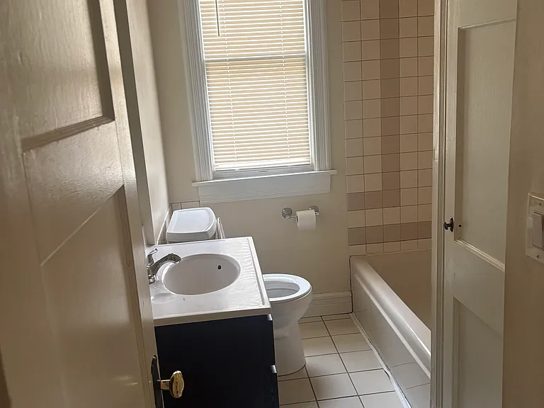 1823 Willow Ave — Photo 6