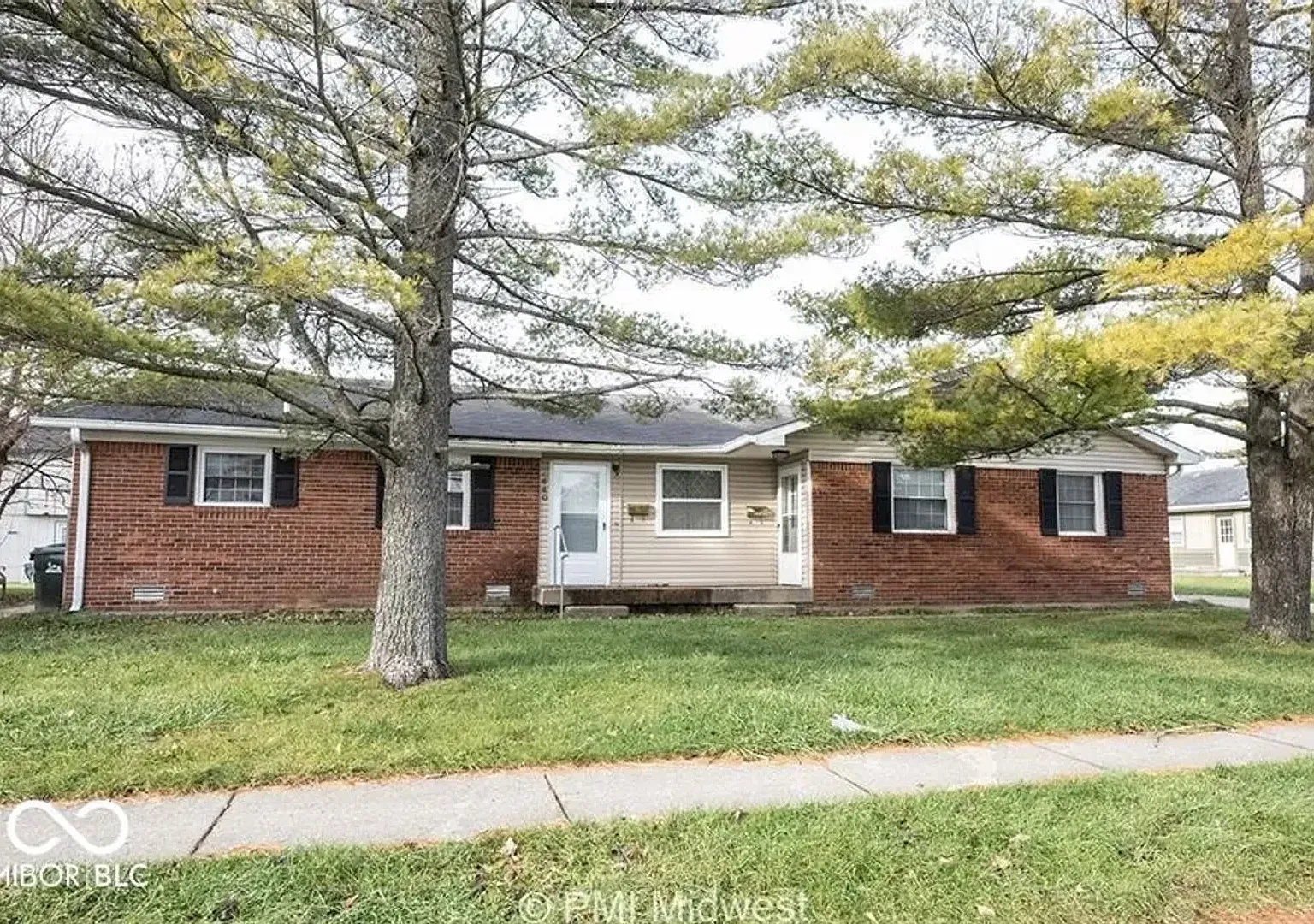 1442 Coachlite Dr — Photo 1