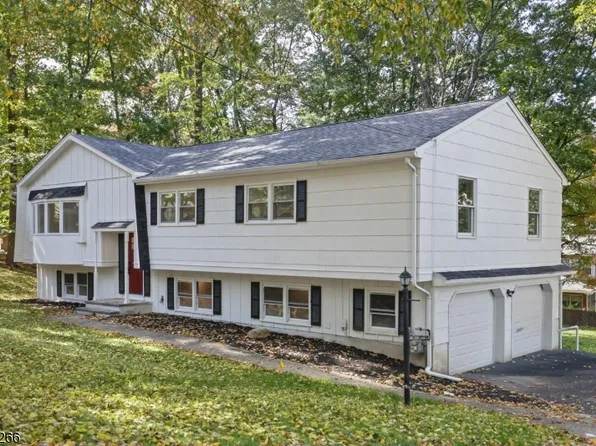 11 Colby Dr, Byram Twp., NJ 07821