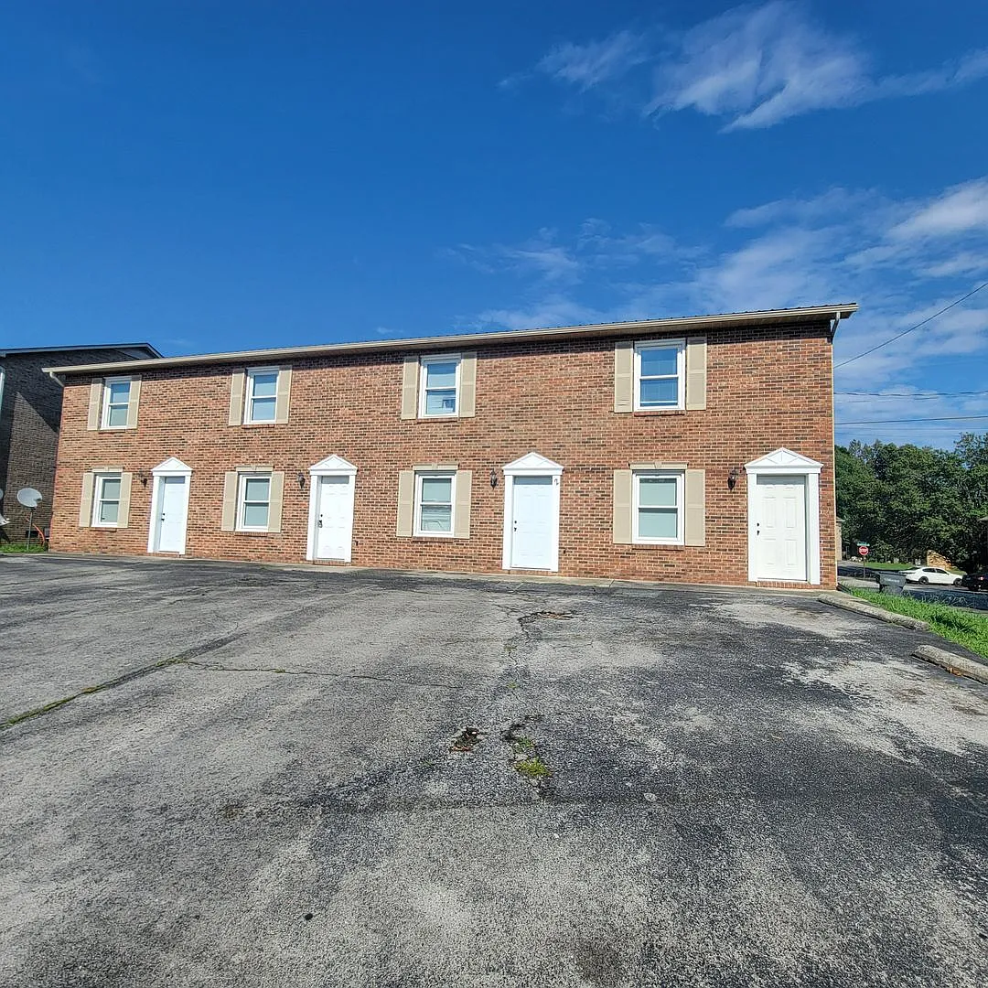 1819 Stargazer Ave — Photo 1