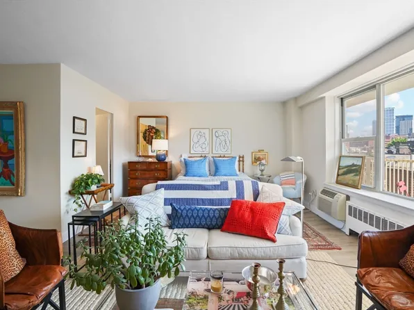 145 Pinckney St APT 626, Boston, MA 02114