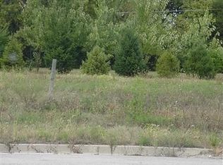 553 Storm Ct, Tipp City, OH 45371