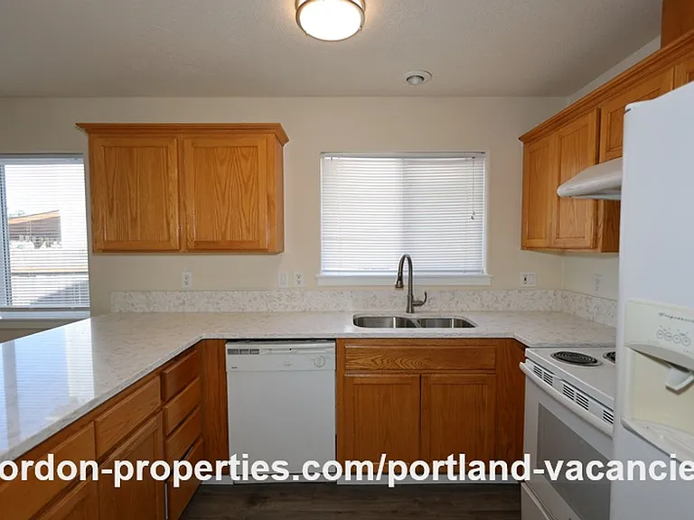 5407 SE 121st Ave — Photo 10