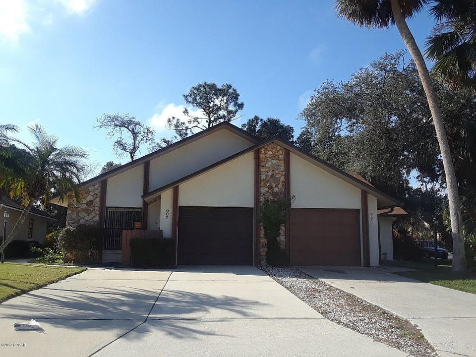 1st image of 995 Fox Trace Ct