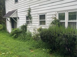 5006 Chestnut Hill Rd NE, Center Valley, PA 18034