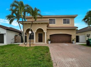 15789 SW 138th Ter, Miami, FL 33196