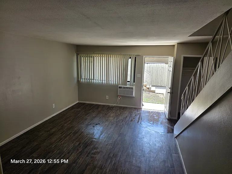349 N Vecino Dr #4 — Photo 8