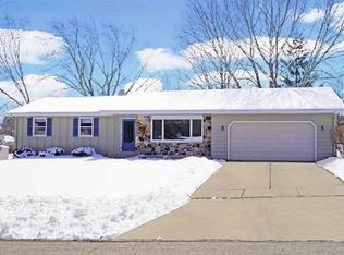 2319 Dartmouth Dr, Janesville, WI 53548