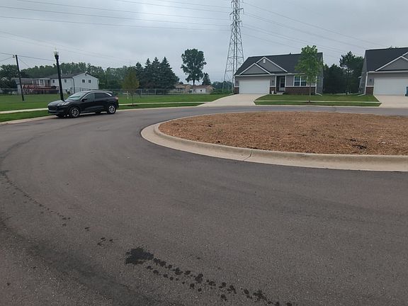 4th image of 6963 Sweet Water Dr