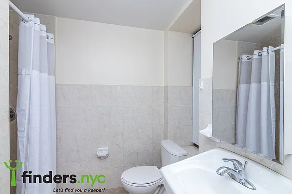 Rented by Clove Realty LLC | media 7