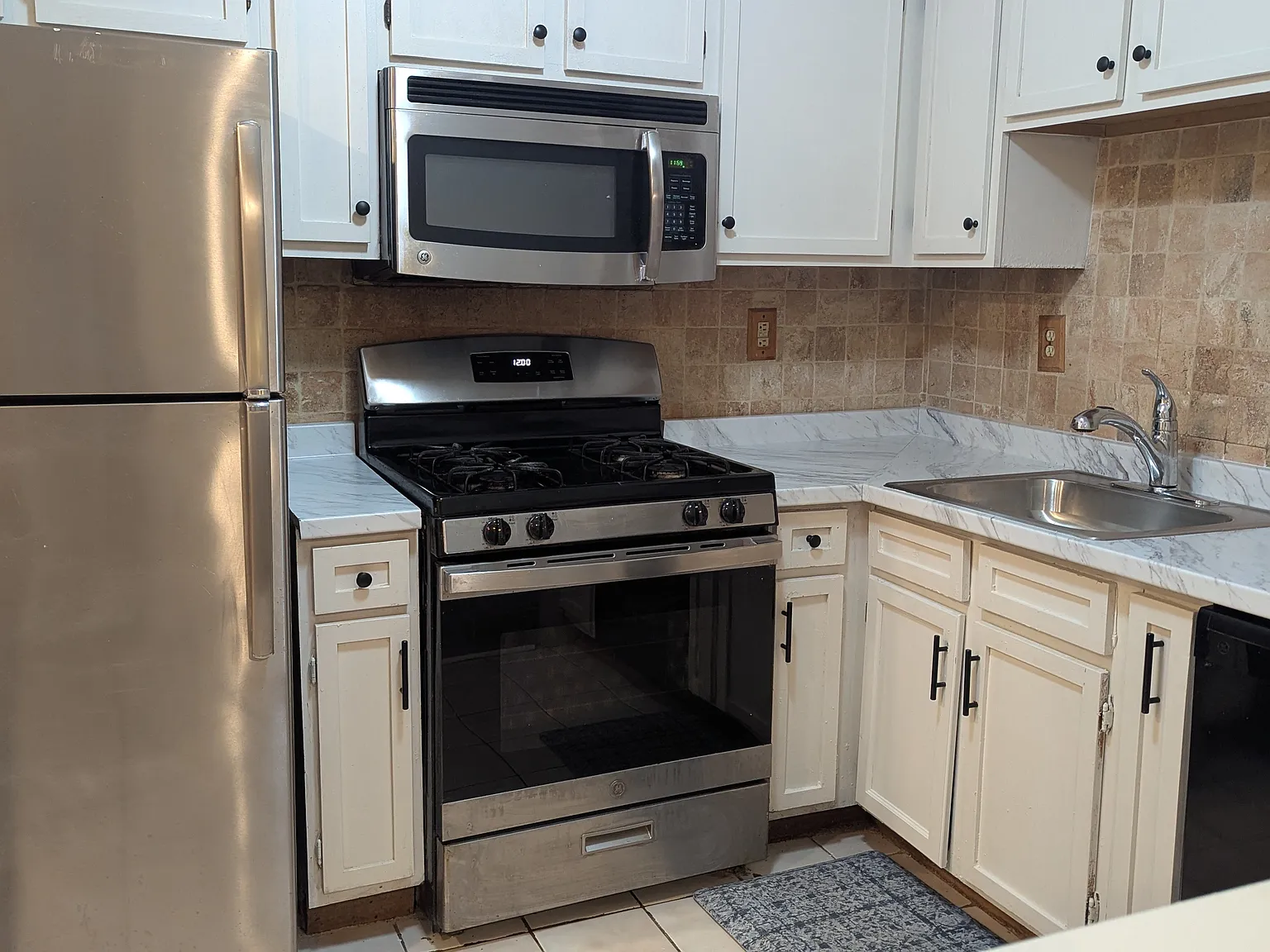 2 bed, 1034 sqft, $2,495 — Photo 4