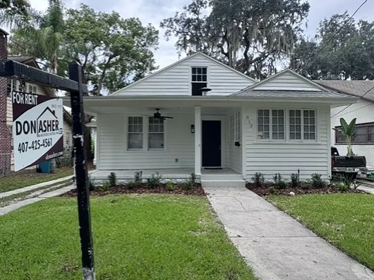 812 Harwood St — Photo 1