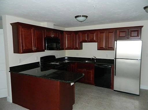 3rd image of 205 Elm St Unit 307