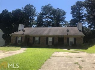816 Indian Lake Dr, Lilburn, GA 30047