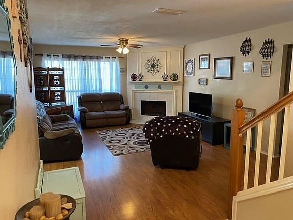 4th image of 3304 Steamboat Dr