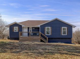 7840 SE Freeway Farms Dr, Holt, MO 64048