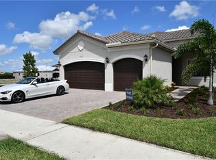 10106 Chesapeake Bay Dr, Fort Myers, FL 33913