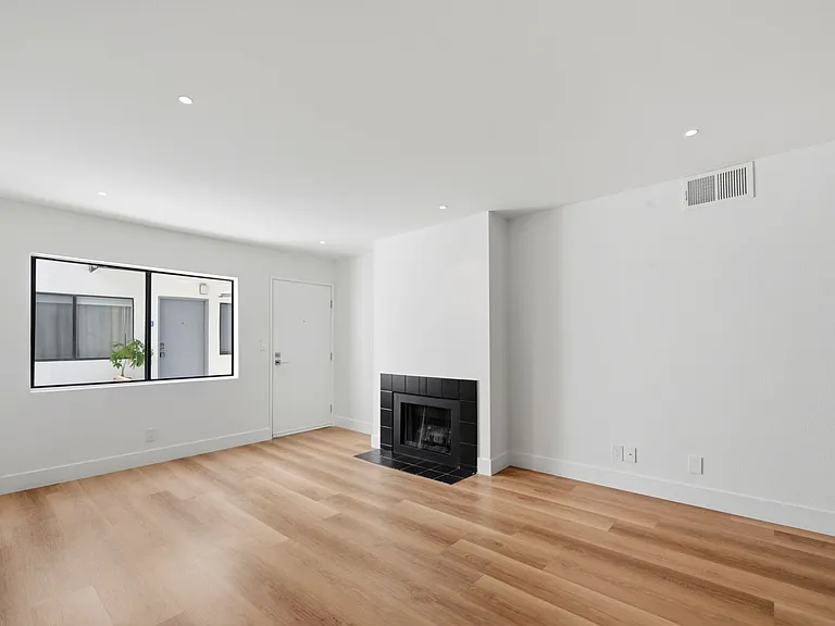 TALA Local at 832 Croft — Photo 8