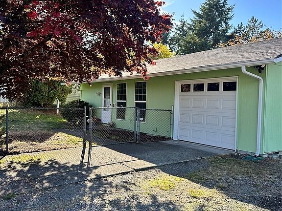 2nd image of 17108 5th Avenue Ct E