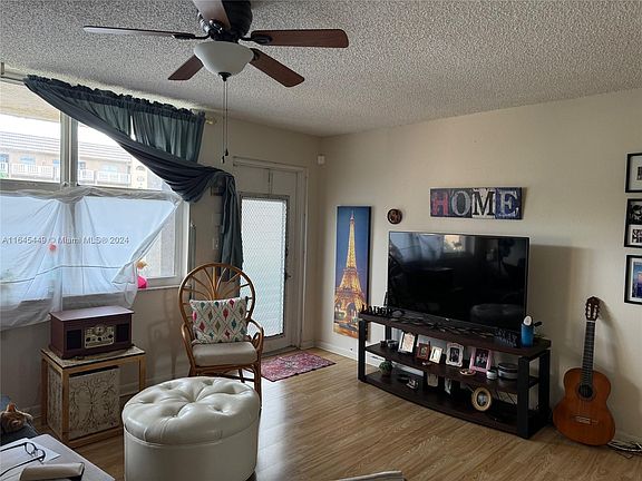 2nd image of 9101 Sunrise Lakes Blvd APT 113