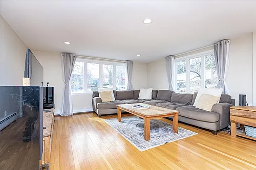 52 Albemarle Ave Photo 1