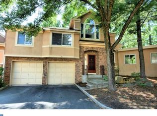 24 Kingsland Cir, Monmouth Jct, NJ 08852
