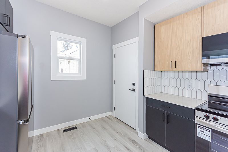 Edmonton Apartment for rent - 3 Bedrooms — photo 26